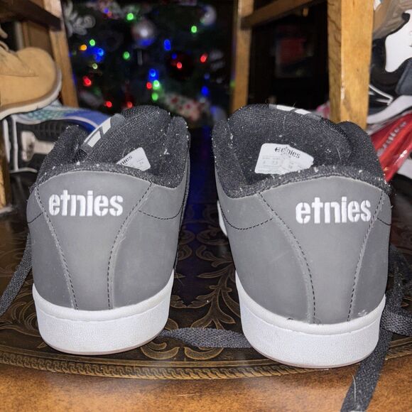 Etnies Skateboard Shoes Kingpin Black/White/Gum Mens 6 - Women’s 7.5 Classic main image 3